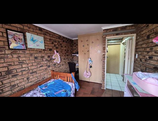 3 BEDROOM TOWNHOUSE FOR SALE IN MINDALORE